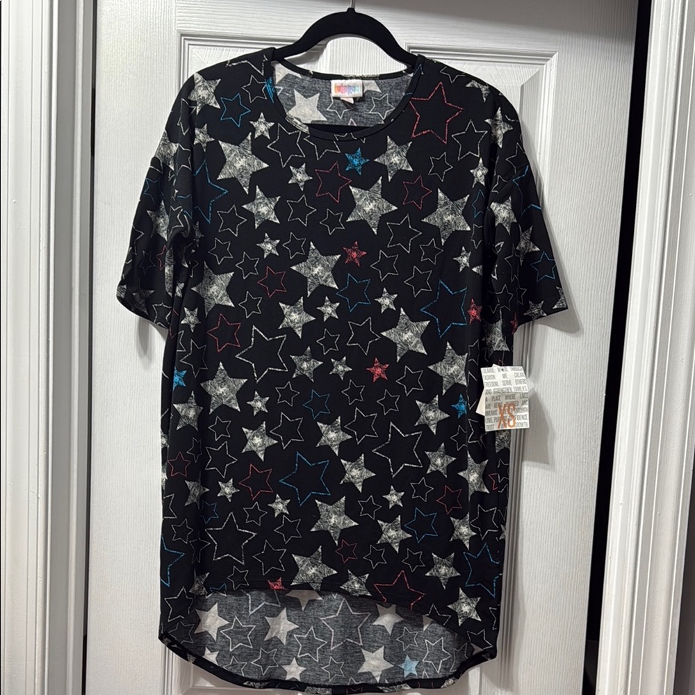 LuLaRoe Black Star Pattern Short Sleeve Tee